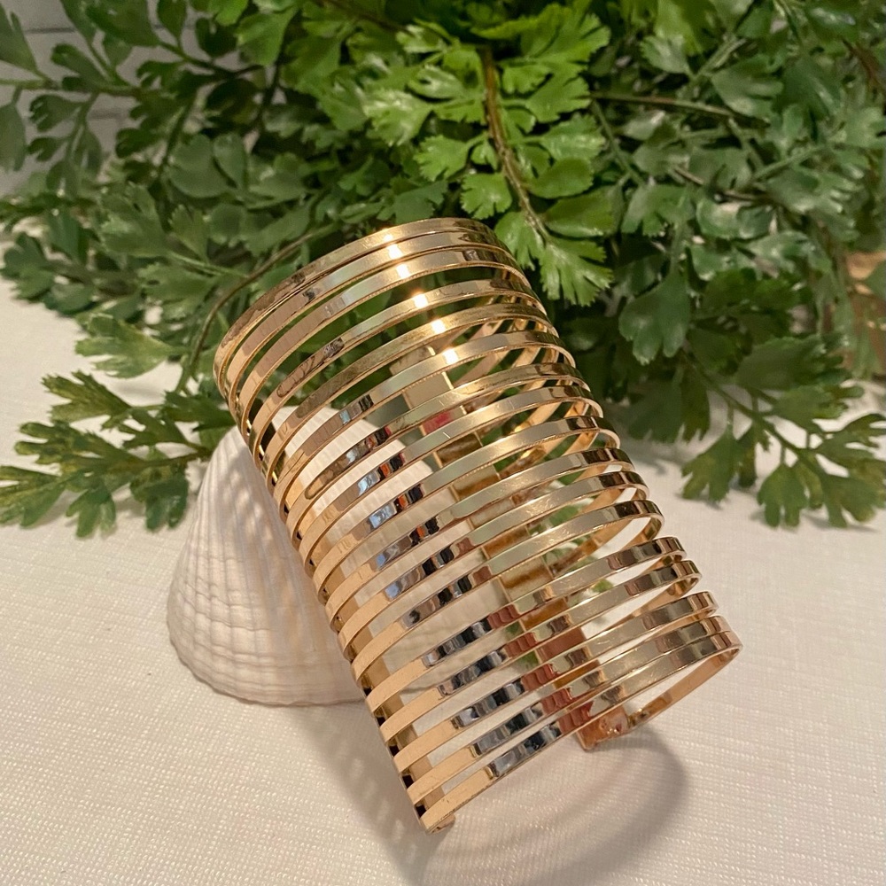 Large cuff bracelet